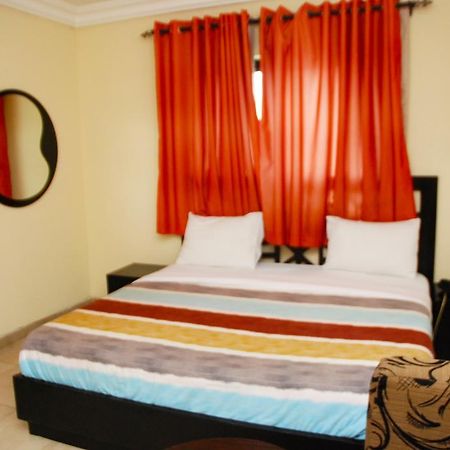Knightsbridge Hotel Икея Экстерьер фото